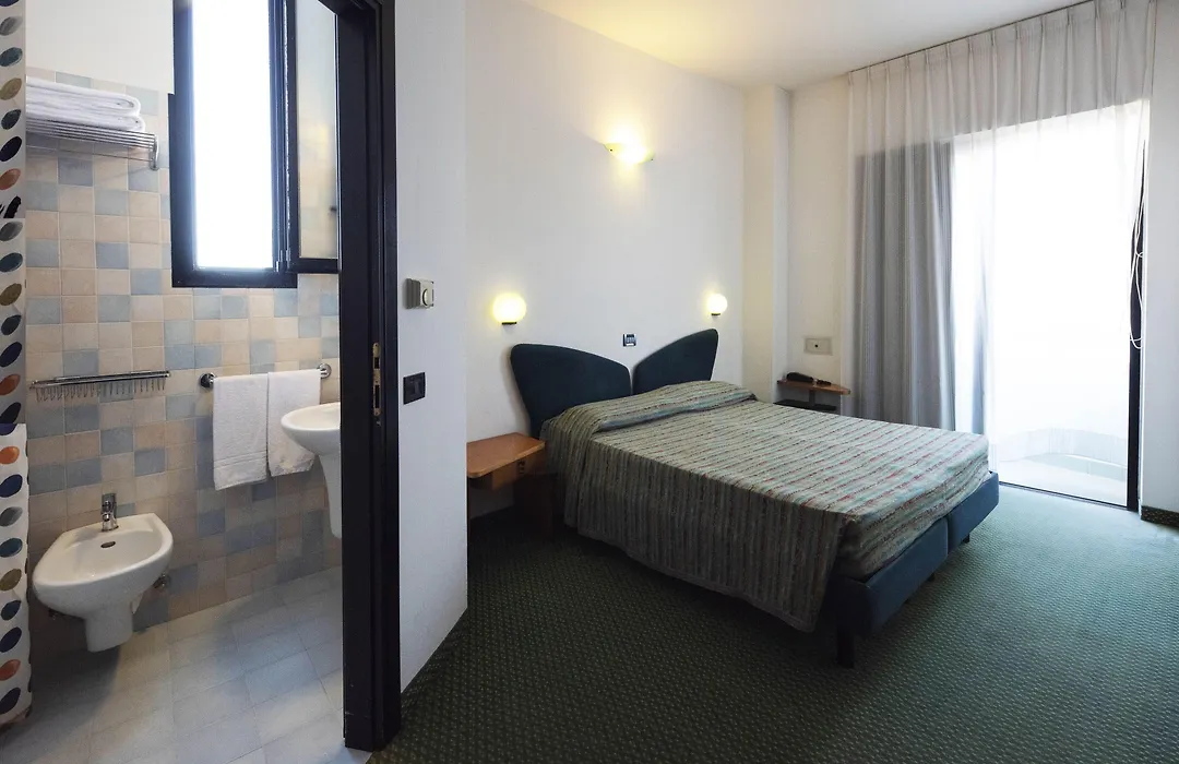Hotel Ali d'Oro-1